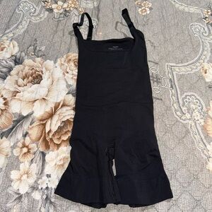 SKIMS BODYSUIT